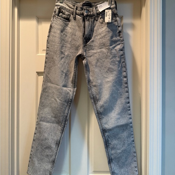 Aeropostale Mom Jean Grey Wash - Picture 1 of 5